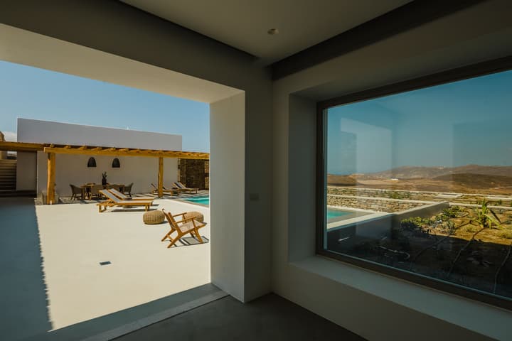 Amarelo Suites