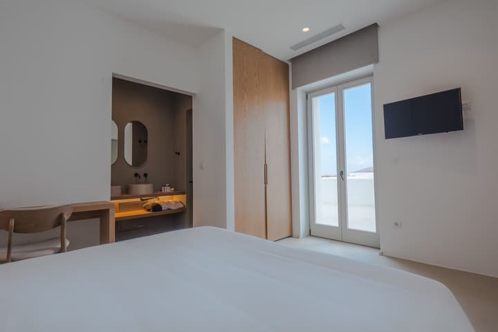 Amarelo Suites