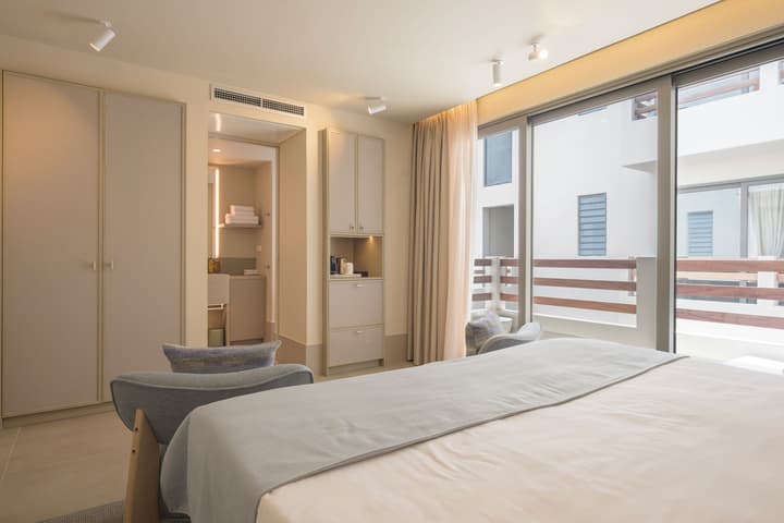 Art Hotel Curacao - Luxury Adults Only