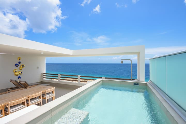 Art Hotel Curacao - Luxury Adults Only