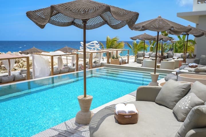 Art Hotel Curacao - Luxury Adults Only