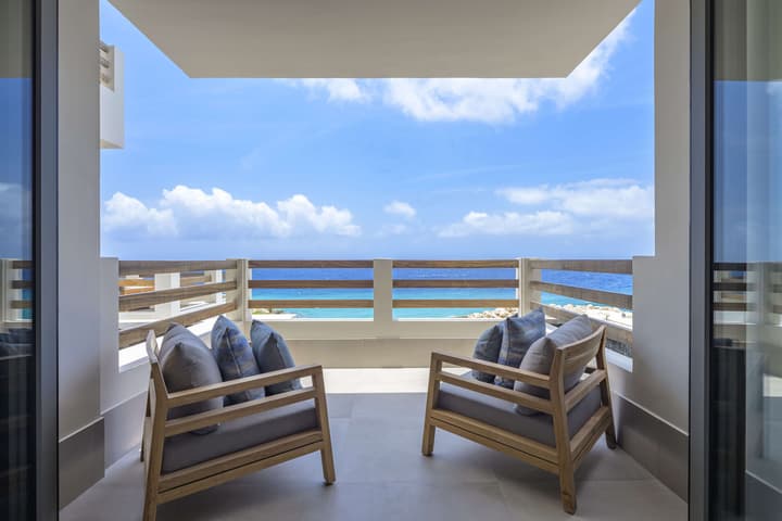 Art Hotel Curacao - Luxury Adults Only