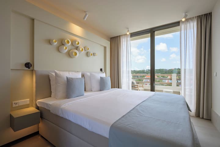 Art Hotel Curacao - Luxury Adults Only