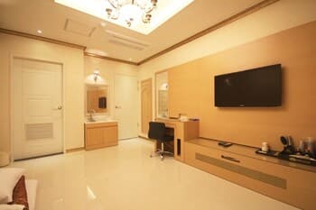 Gwangyang Ritz Hotel