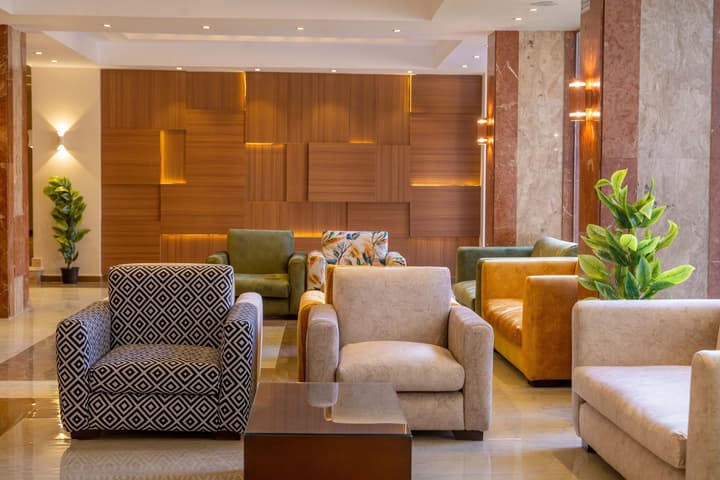 Nine Pyramids View Hotel
