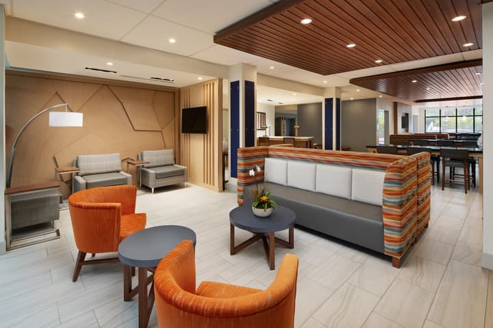 HOLIDAY INN EXPRESS & SUITES GULF BREEZE - PENSACOLA AREA by IHG