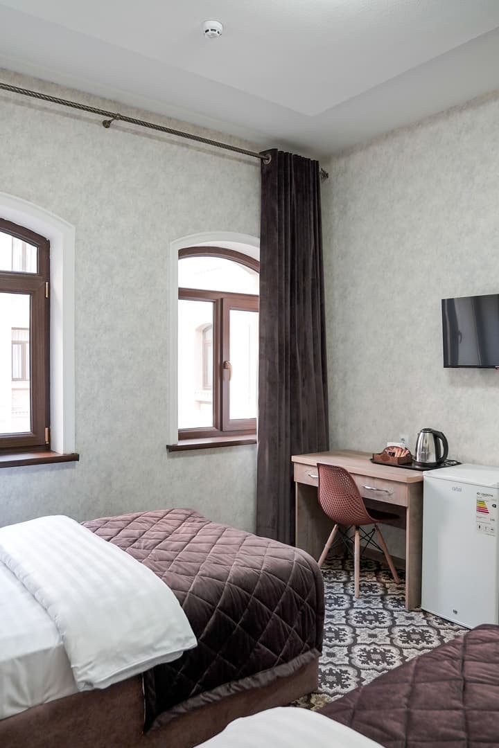 Level Hotel