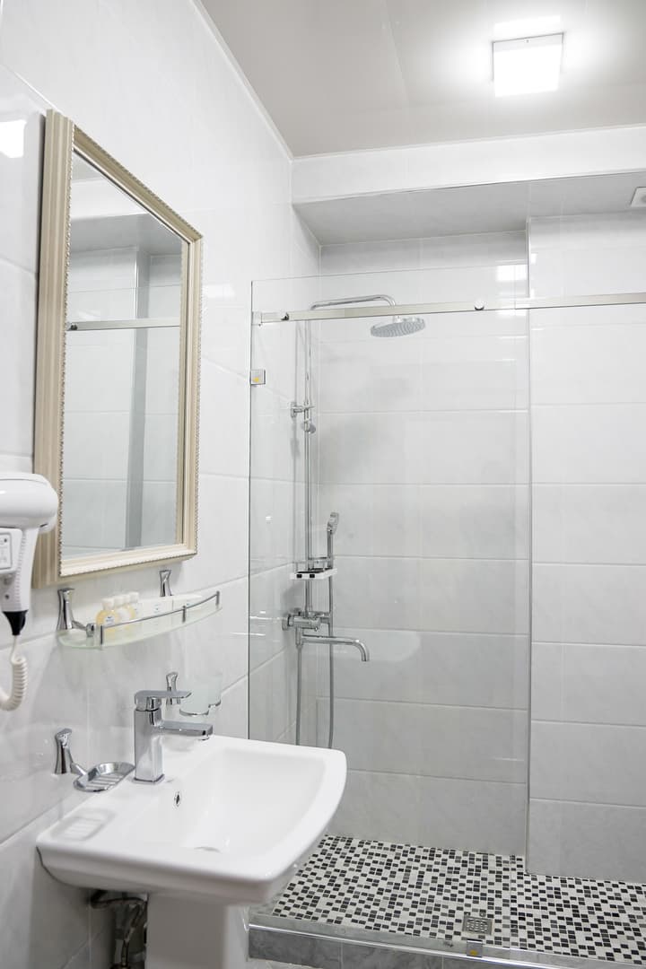 Level Hotel