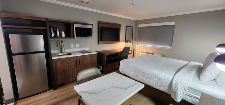 La Quinta Inn & Suites by Wyndham Yakima Downtown