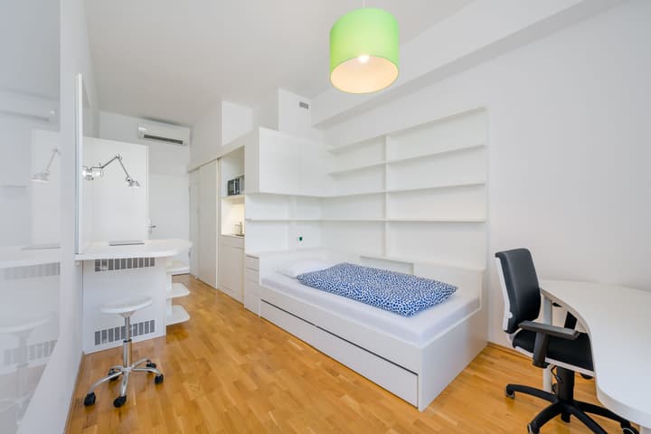 Dean's Home Budapest