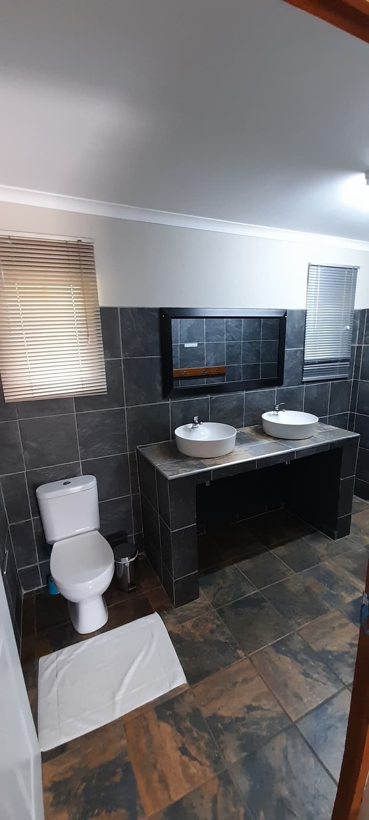 Ezulwini Game Lodge