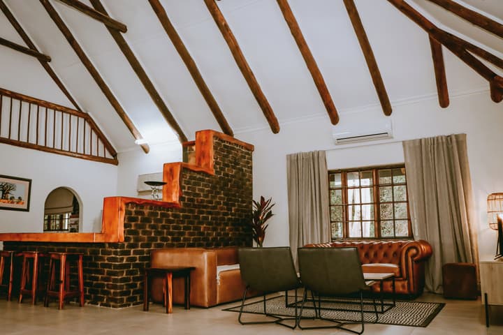Ezulwini Game Lodge