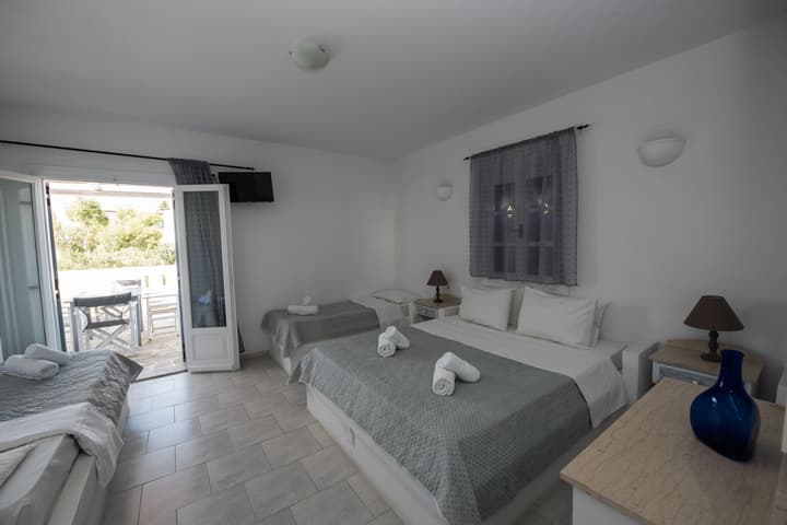 Ostria Studios & Apartments