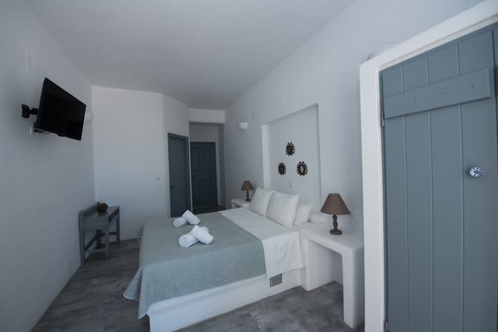 Ostria Studios & Apartments