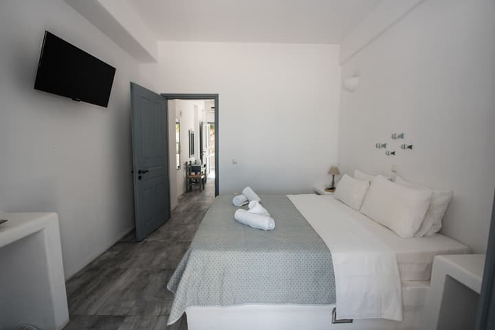 Ostria Studios & Apartments