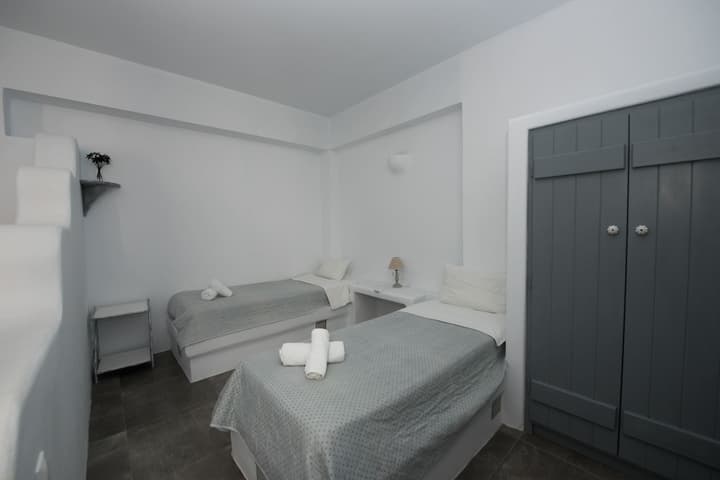 Ostria Studios & Apartments