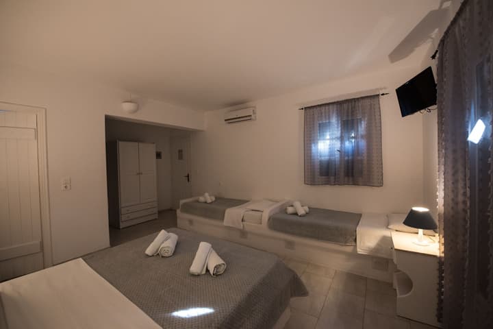 Ostria Studios & Apartments