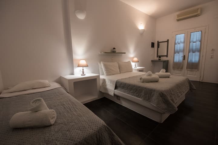 Ostria Studios & Apartments