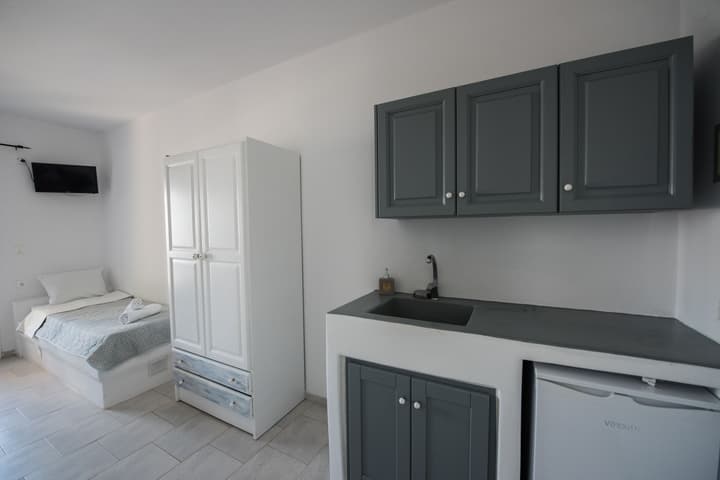 Ostria Studios & Apartments