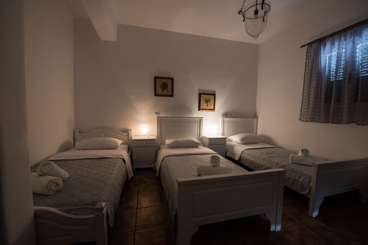 Ostria Studios & Apartments