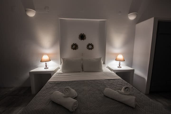 Ostria Studios & Apartments