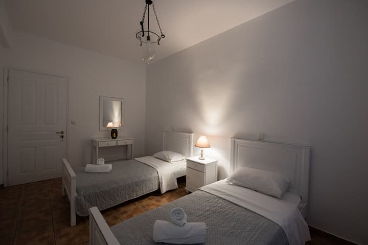 Ostria Studios & Apartments