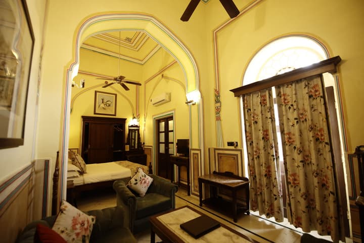 Narain Niwas Palace