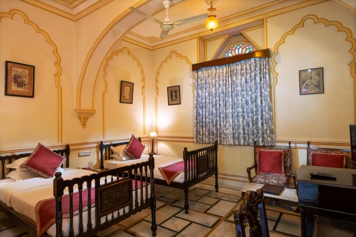 Narain Niwas Palace