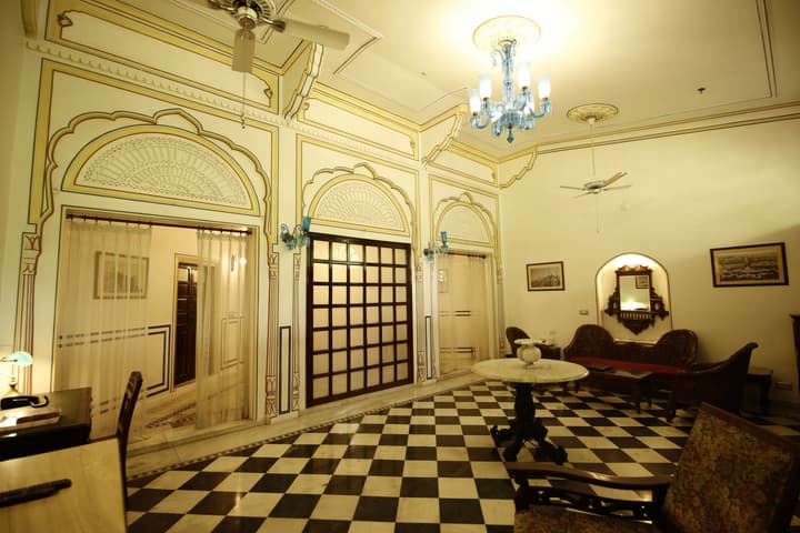 Narain Niwas Palace