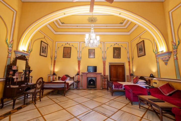 Narain Niwas Palace