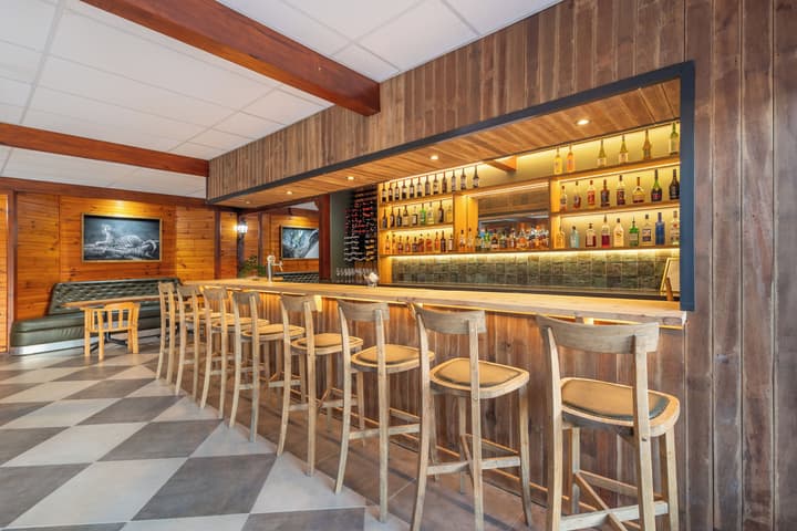 Knysna Log-Inn Hotel