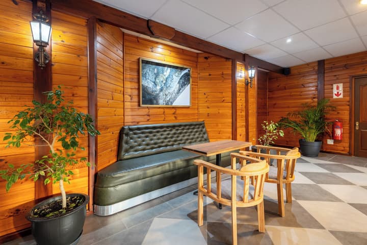 Knysna Log-Inn Hotel