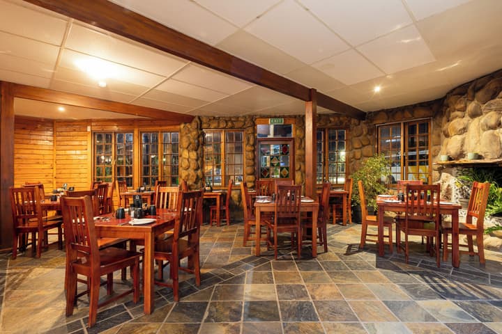 Knysna Log-Inn Hotel