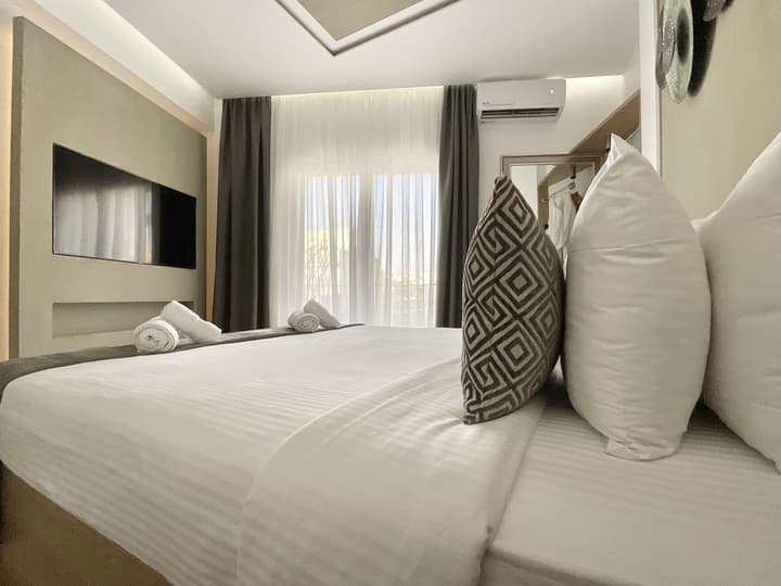 Athens Warehouse Boutique Hotel & Suites