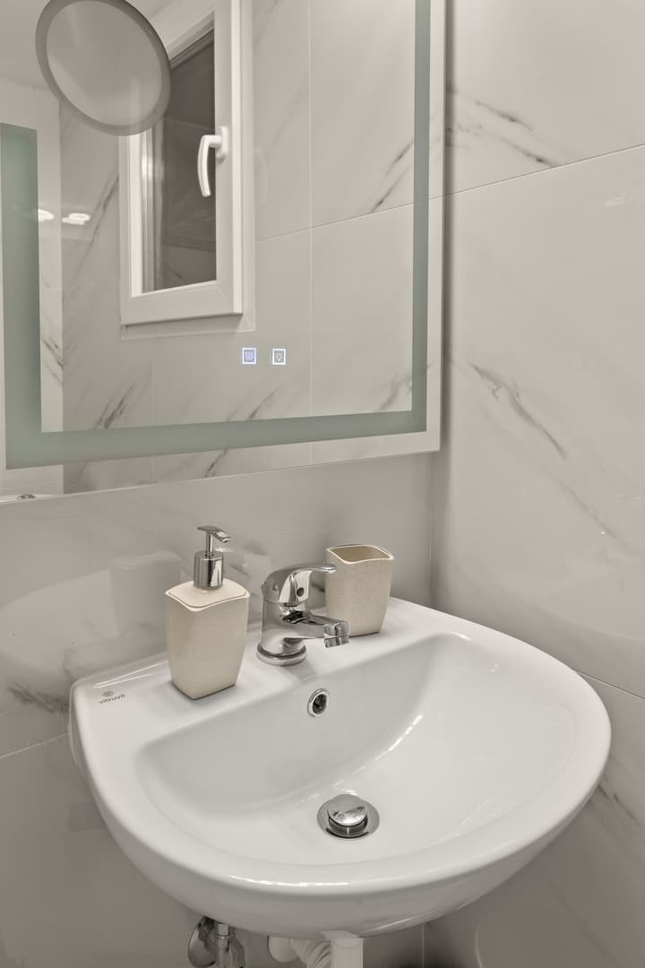 Athens Warehouse Boutique Hotel & Suites