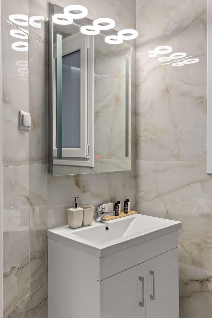 Athens Warehouse Boutique Hotel & Suites