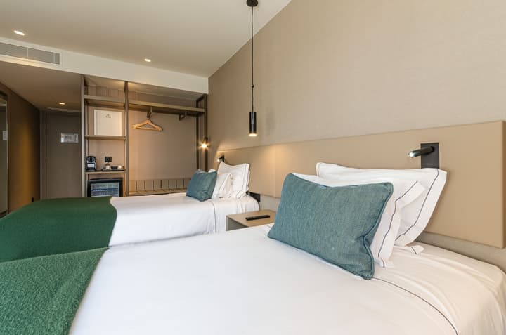 Omid Saldanha Hotel