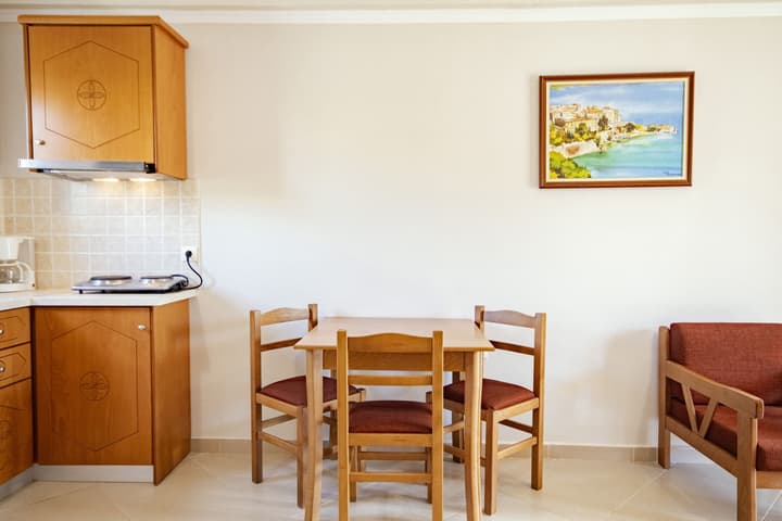 Robolla Beach Aparthotel