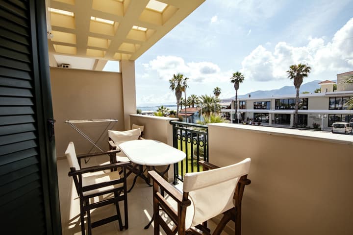 Robolla Beach Aparthotel