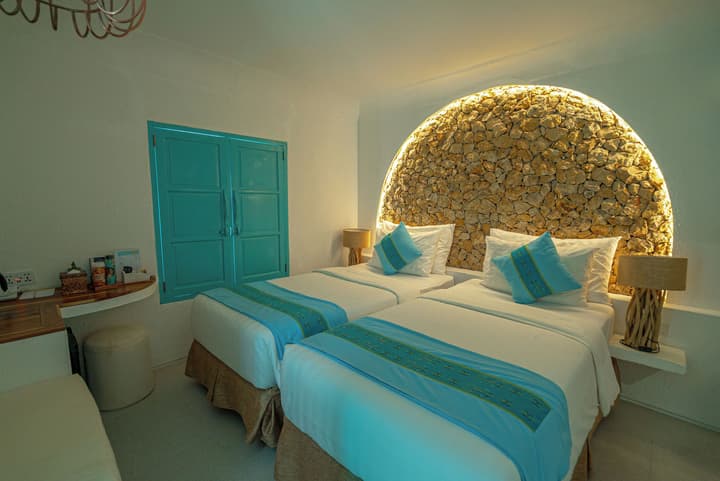 Loccal Collection Hotel