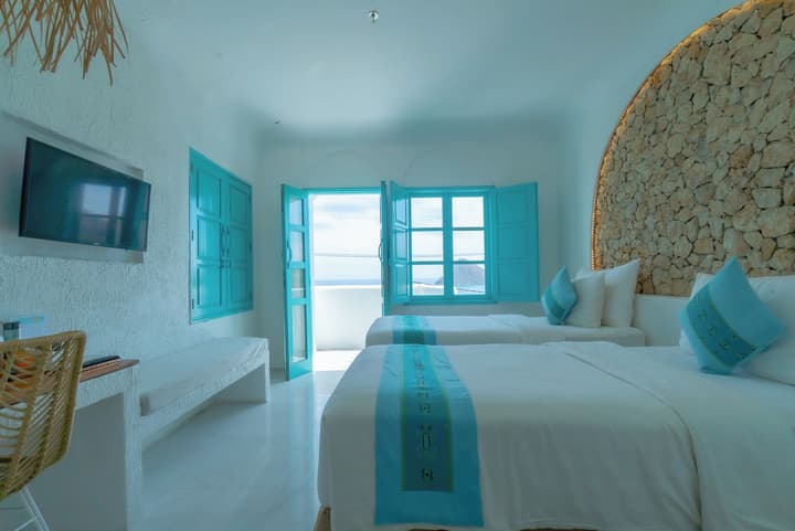 Loccal Collection Hotel