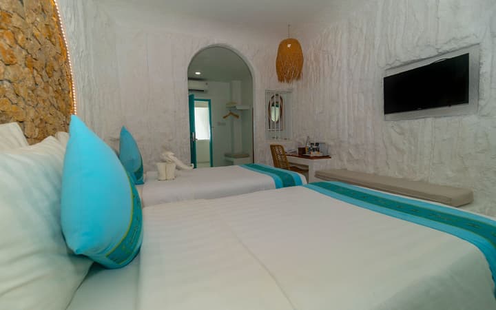 Loccal Collection Hotel