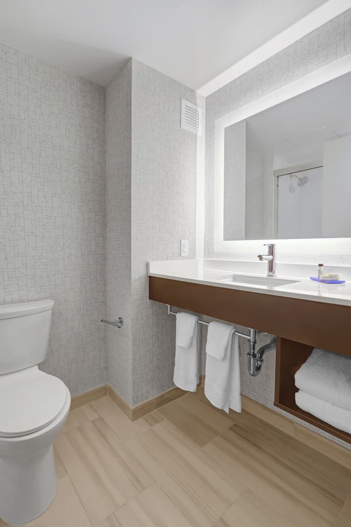 Hotel 1200