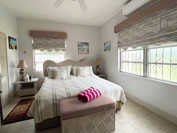 Graceville Beach House - by Zenbreak