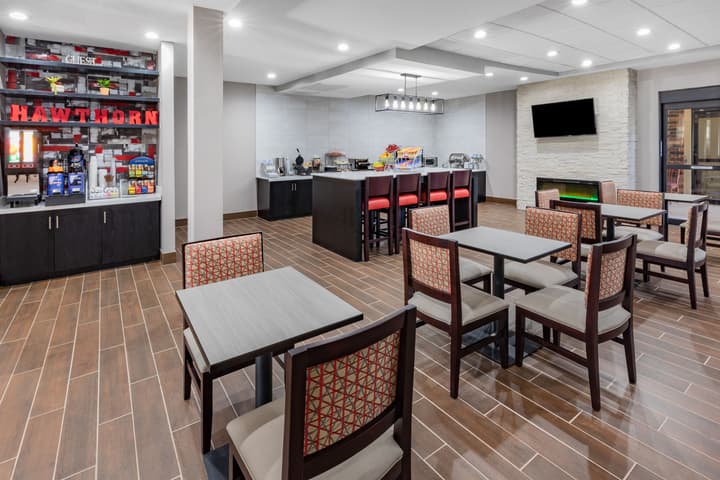 Hawthorn Extended Stay by Wyndham Oklahoma City Airport