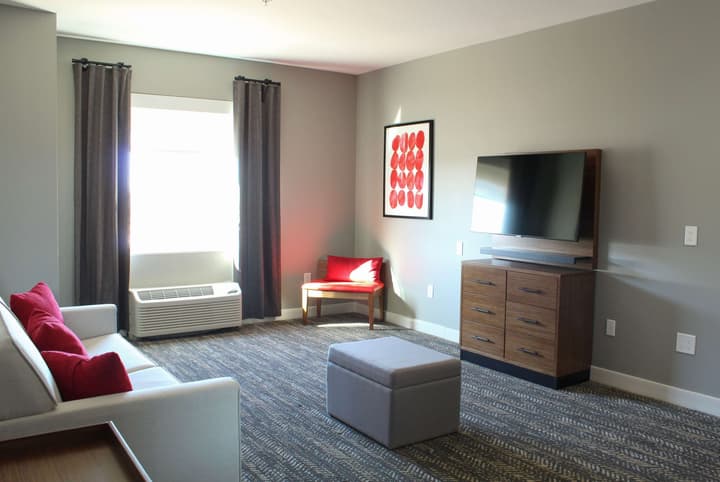 Hawthorn Extended Stay by Wyndham Oklahoma City Airport