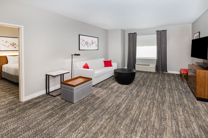 Hawthorn Extended Stay by Wyndham Oklahoma City Airport