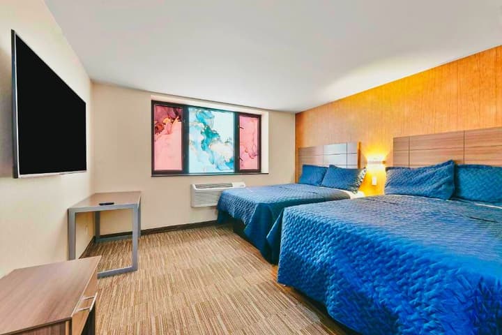Casa Blanca Hotel Brooklyn