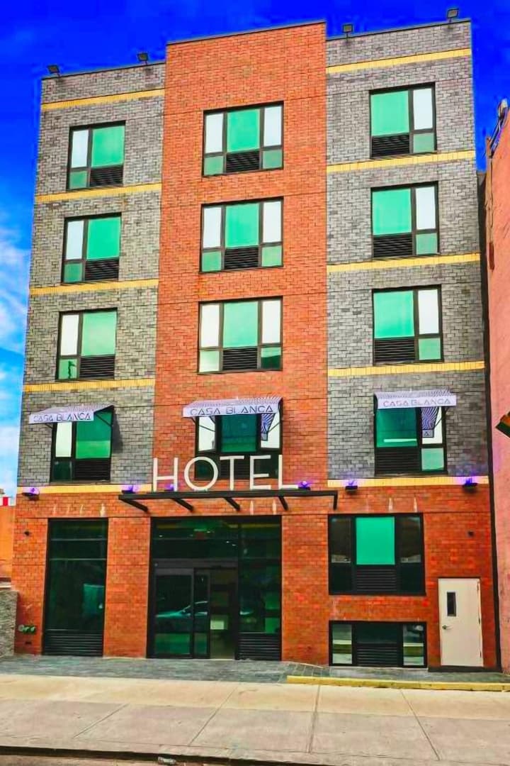 Casa Blanca Hotel Brooklyn