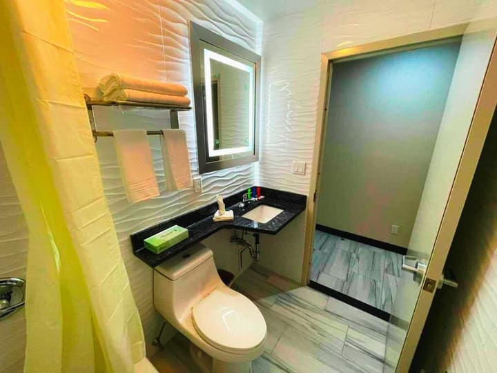 Casa Blanca Hotel Brooklyn